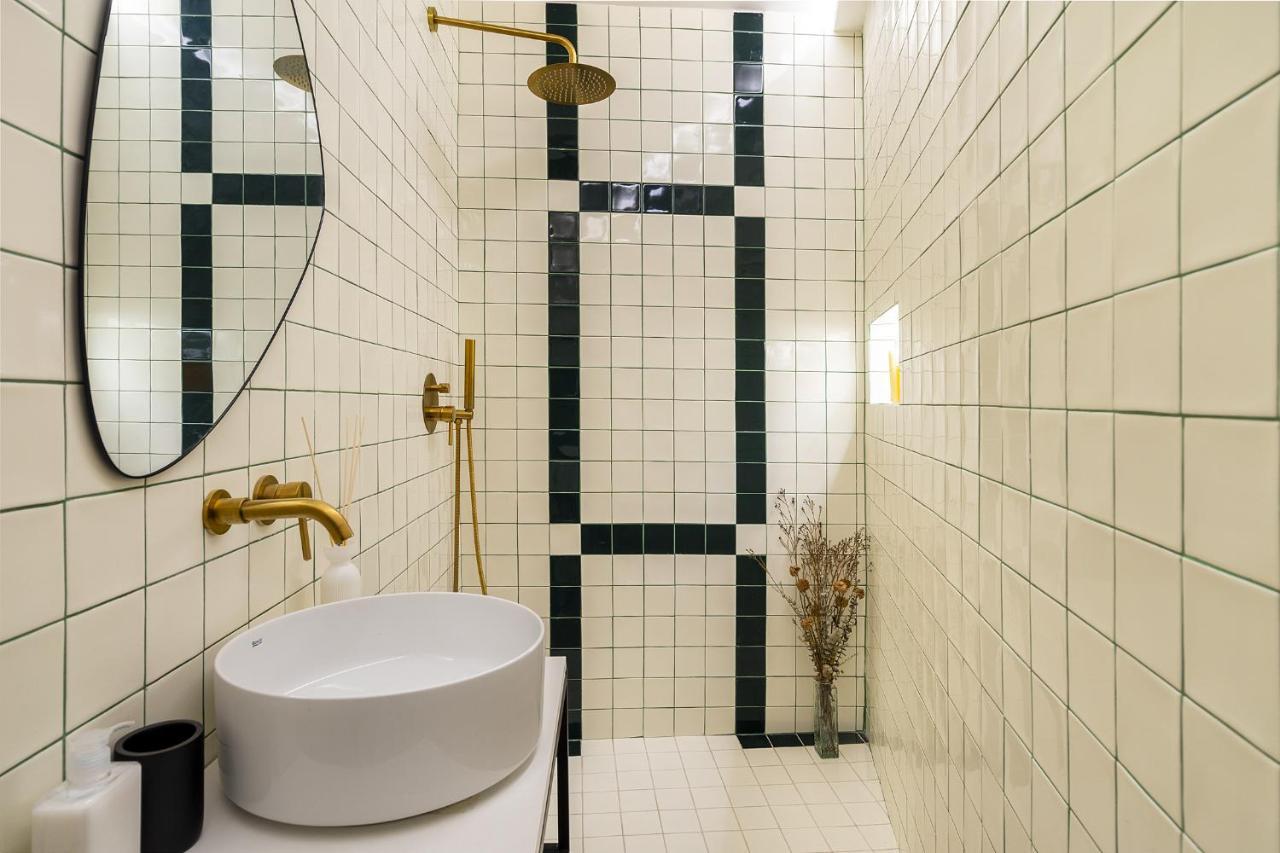 Whome Historic Centre Modern Masterpiece W River Views Lisbon